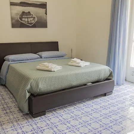 - Diffuso Bed & Breakfast