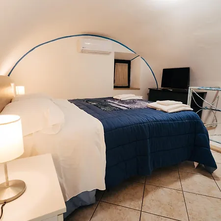 - Diffuso Bed & Breakfast Cetara