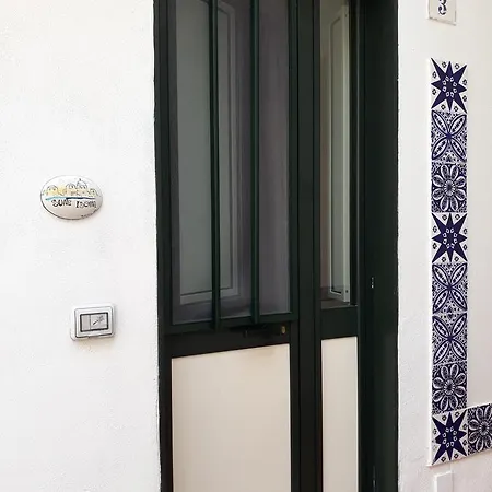 - Diffuso Bed & Breakfast *
